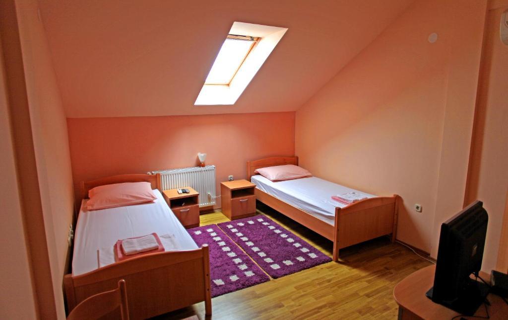 Apartments Klanac Осиек Стая снимка