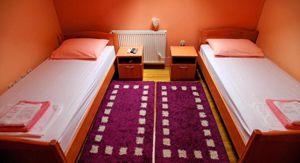 Apartments Klanac Осиек Стая снимка
