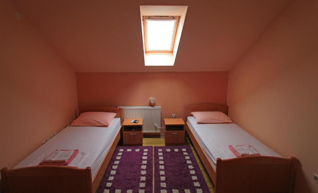 Apartments Klanac Осиек Екстериор снимка